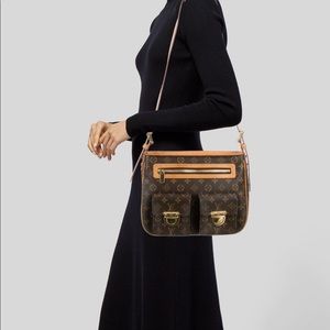 Louis Vuitton Monogram Hudson GM